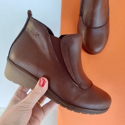 Bota Confortável em Pele Elástico Castanha Drakart Bota Confortável em Pele Elástico Castanha Drakart