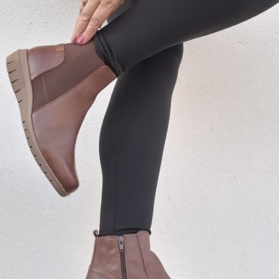 Bota Confortável em Pele Castanha Valeria's