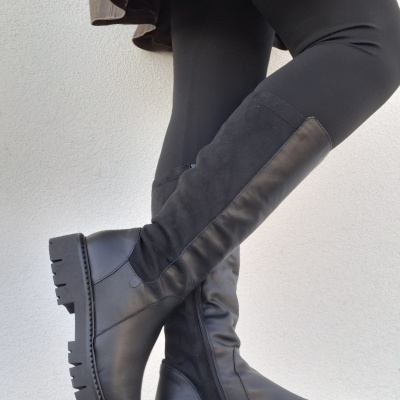 Bota Confortável em Pele Cano Alto Valeria's Bota Confortável em Pele Cano Alto Valeria's