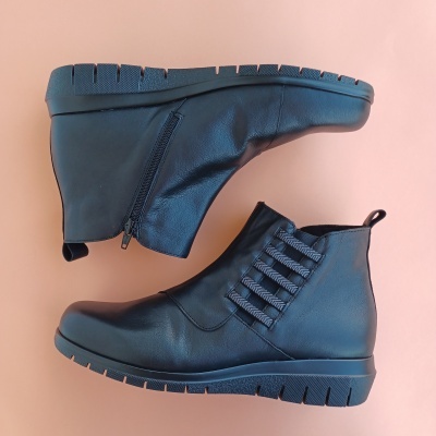 Bota Confortável Pele Elásticos Preta