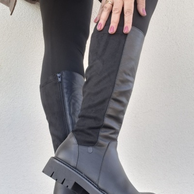 Bota Confortável em Pele Cano Alto Valeria's Bota Confortável em Pele Cano Alto Valeria's