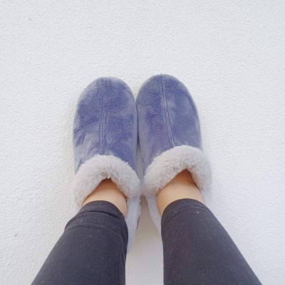 Pantufa Confortável Felpuda Azul