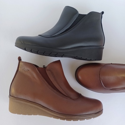 Bota Confortável em Pele Elástico Preta Drakart