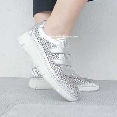 Sapatilhas Anatómicas em Pele com Velcros Prata Love Comfort