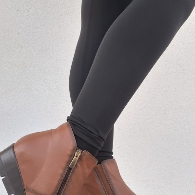 Bota Confortável em Pele Castanha Valeria's