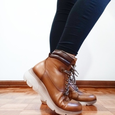 Bota em Pele e Pelo Castanha