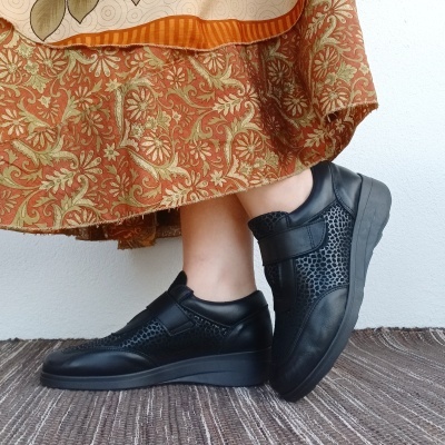 Sapatilhas Pele Confortáveis Velcro Sapatilhas Pele Confortáveis Velcro