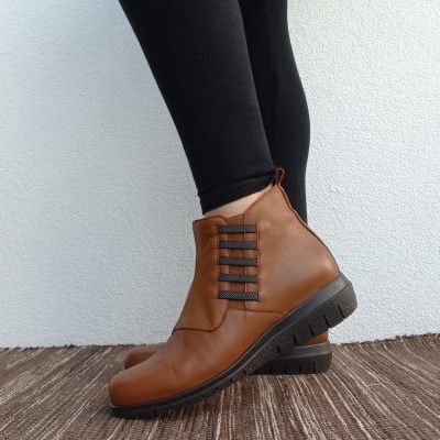 Bota Confortável Pele Elásticos Castanha Bota Confortável Pele Elásticos Castanha