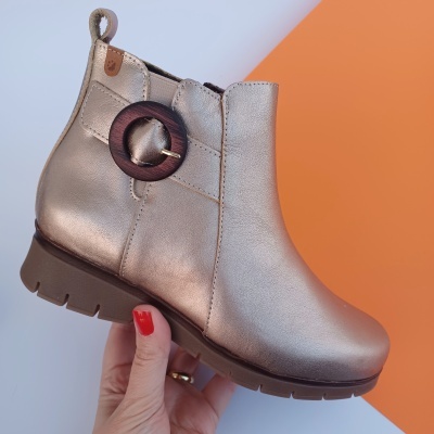 Bota Confortável em Pele Dourada Valeria's Bota Confortável em Pele Dourada Valeria's