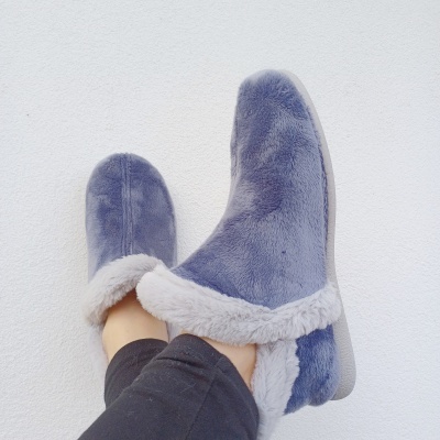 Pantufa Confortável Felpuda Azul