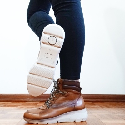 Bota em Pele e Pelo Castanha