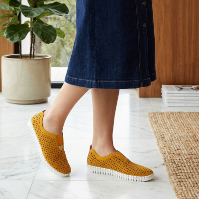 Sapatilha Confortável Pele Love Comfort Laranja (pés magros)