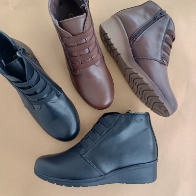 Bota Confortável em Pele Elástico Castanha