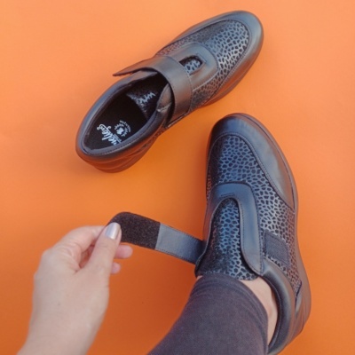 Sapatilhas Pele Confortáveis Velcro Sapatilhas Pele Confortáveis Velcro