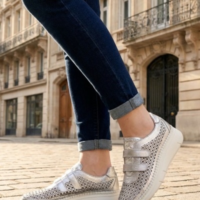 Sapatilhas Anatómicas em Pele com Velcros Prata Love Comfort