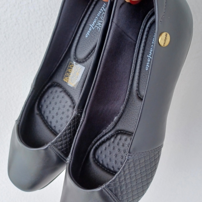 Sabrina Preta Confortável Senhora Modare