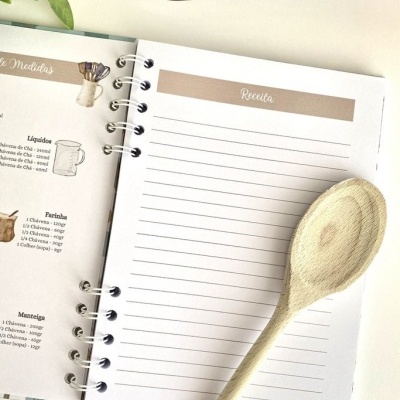 Caderno de Receitas "Com Amor"