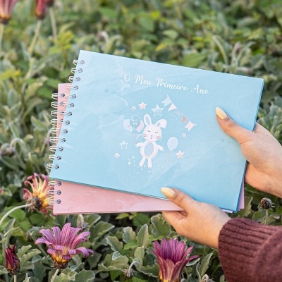 Coelhinho Azul - Álbum do 1º Ano do Bebé - Menino