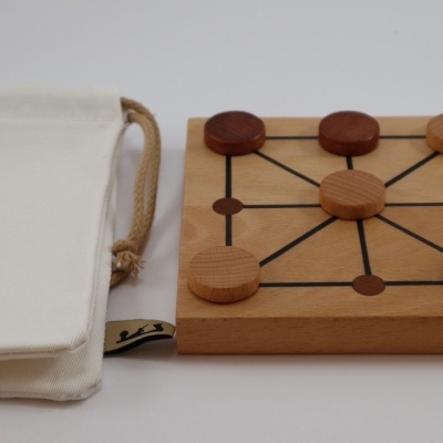 Moinho de 3 / Three Men's Morris