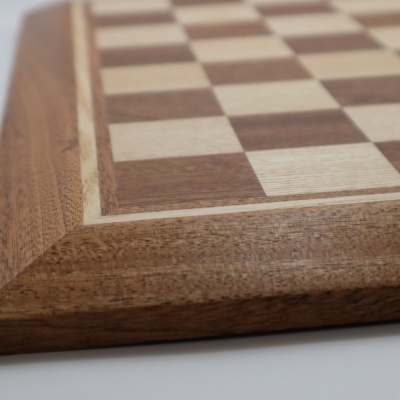 Xadrez: Tabuleiro + Peças