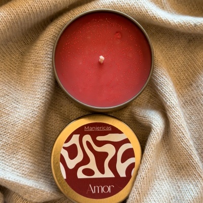 Conjunto de velas em lata