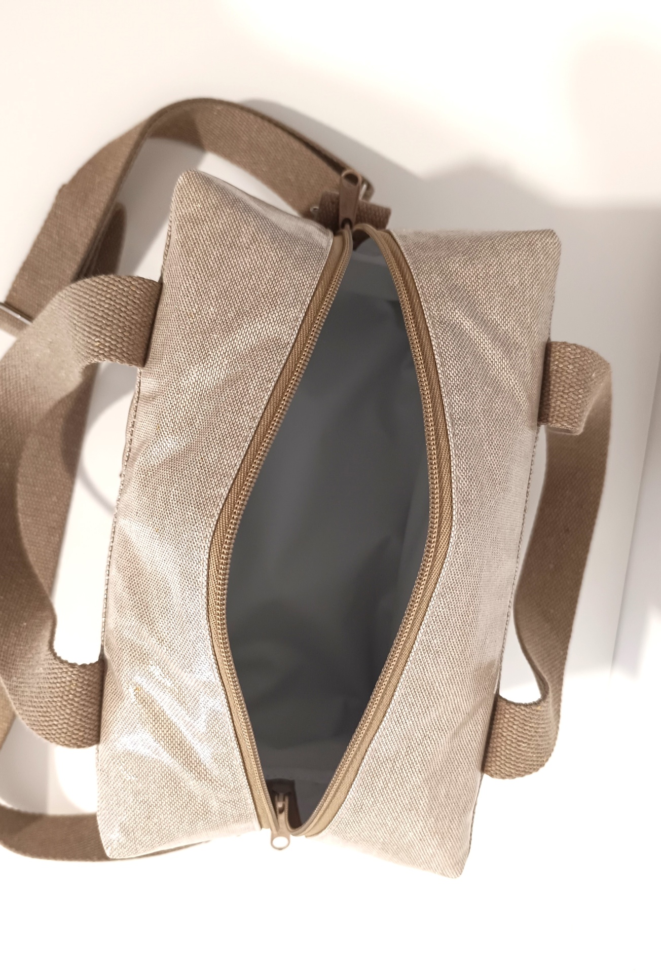 LANCHEIRA TÉRMICA COM FECHO