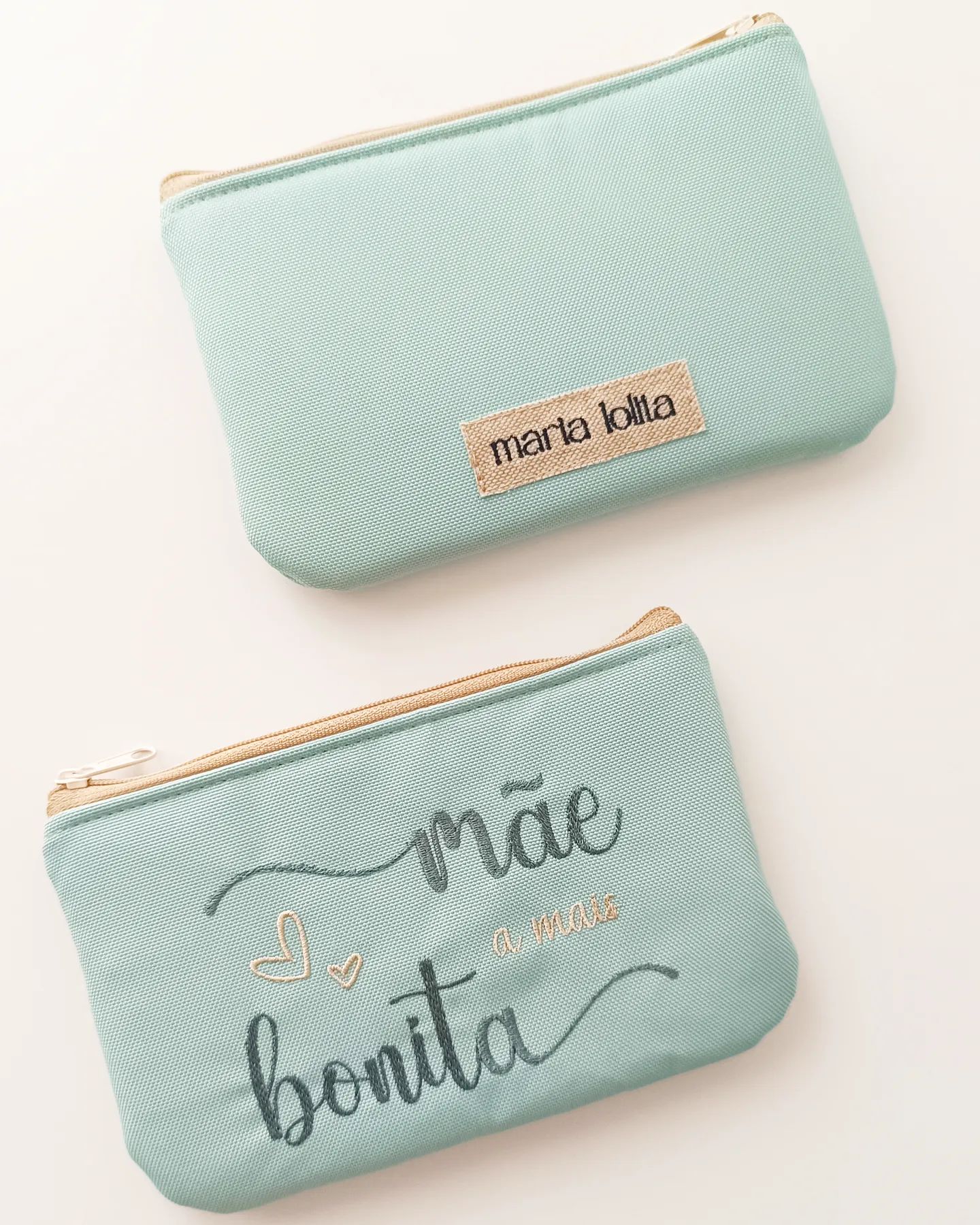 Nécessaire com bordado - Mãe