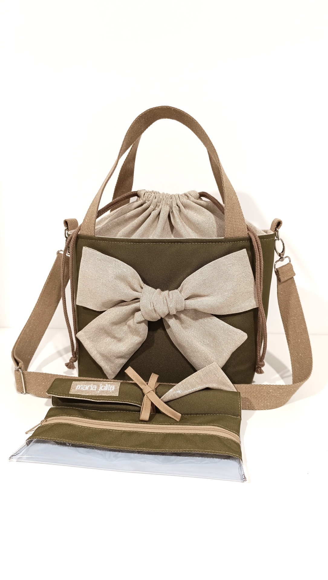 Lancheira térmica verde tropa e linho bege + alças bege escuro