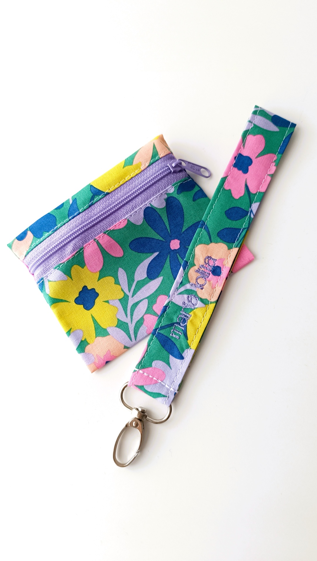 Porta chaves e Carteirinha