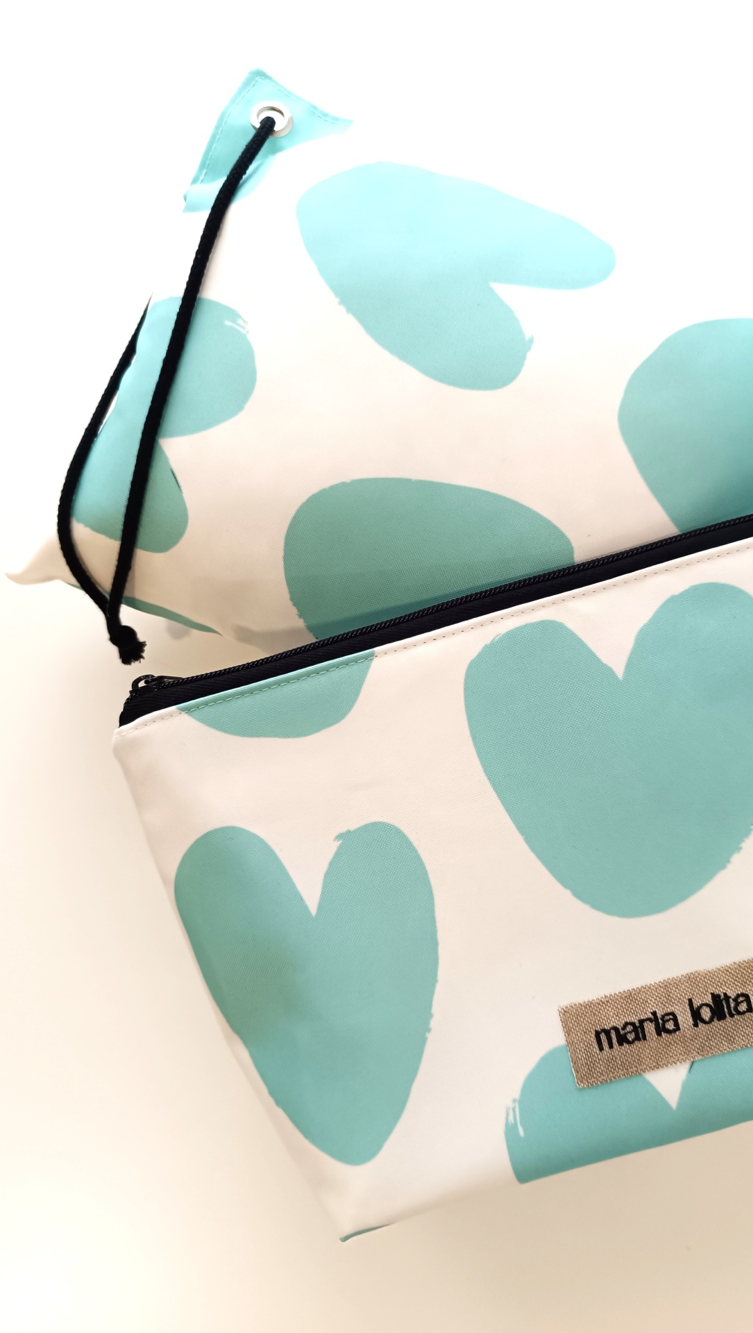 ALMOFADA DE PRAIA CORAÇÕES AQUA XL