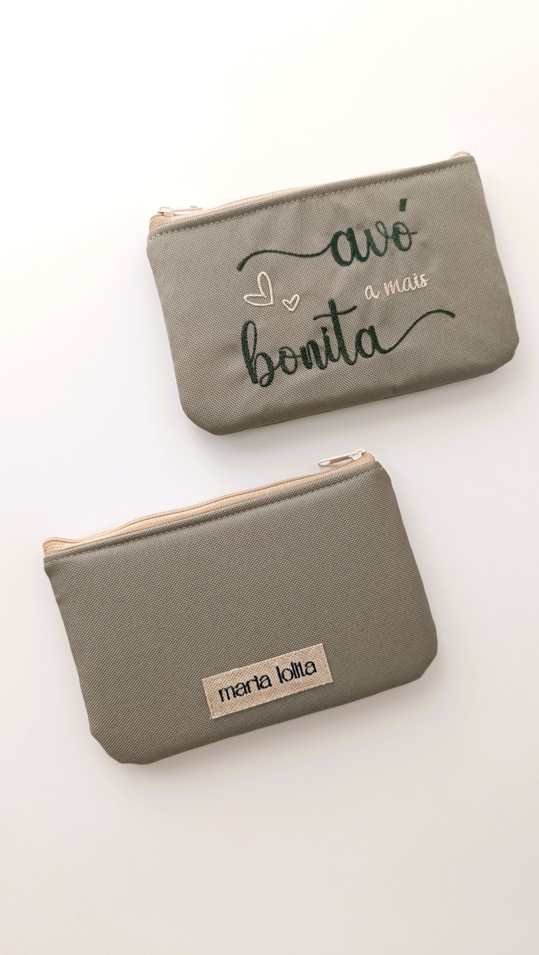 Nécessaire com bordado - Avó