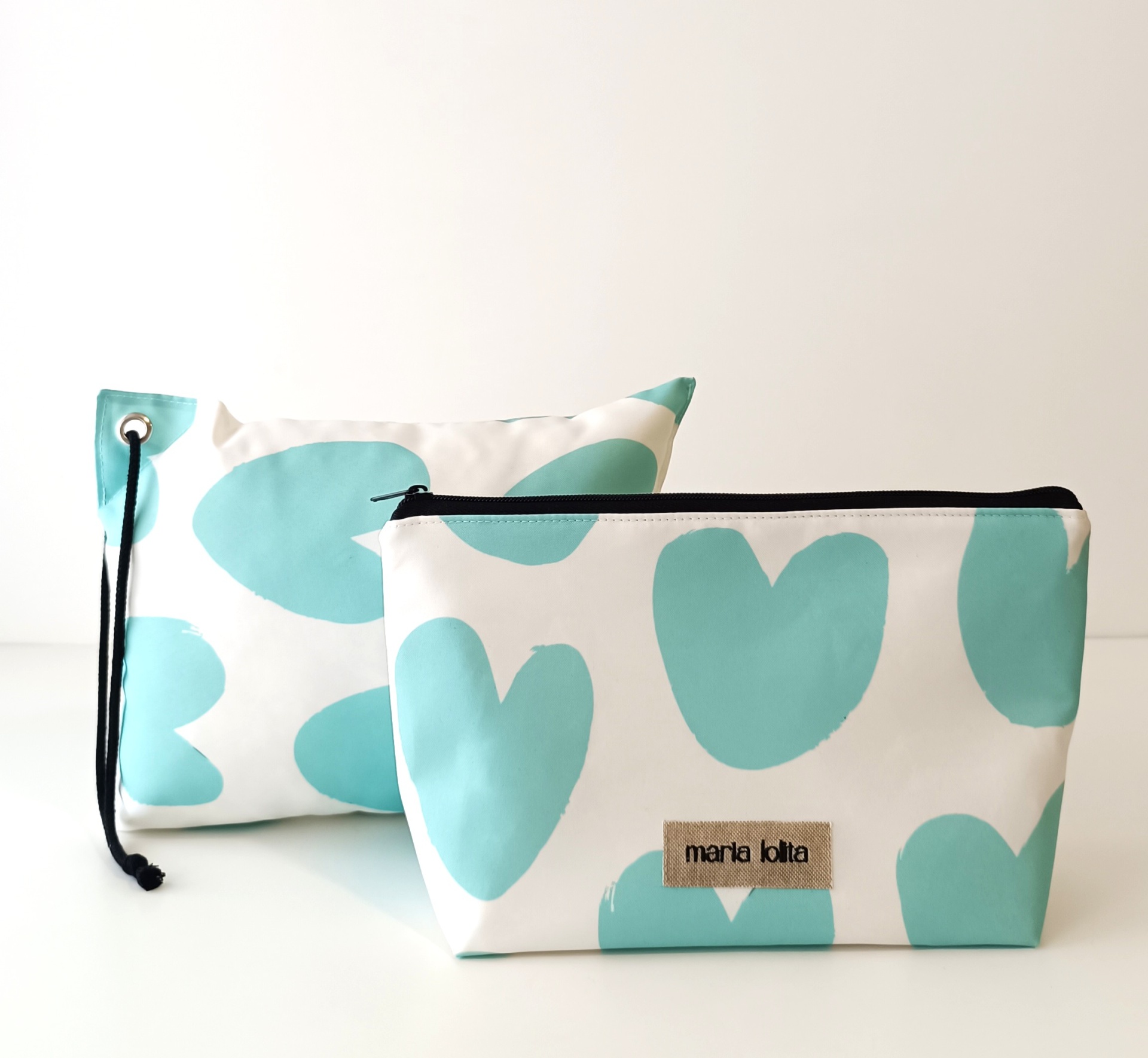 ALMOFADA DE PRAIA CORAÇÕES AQUA XL