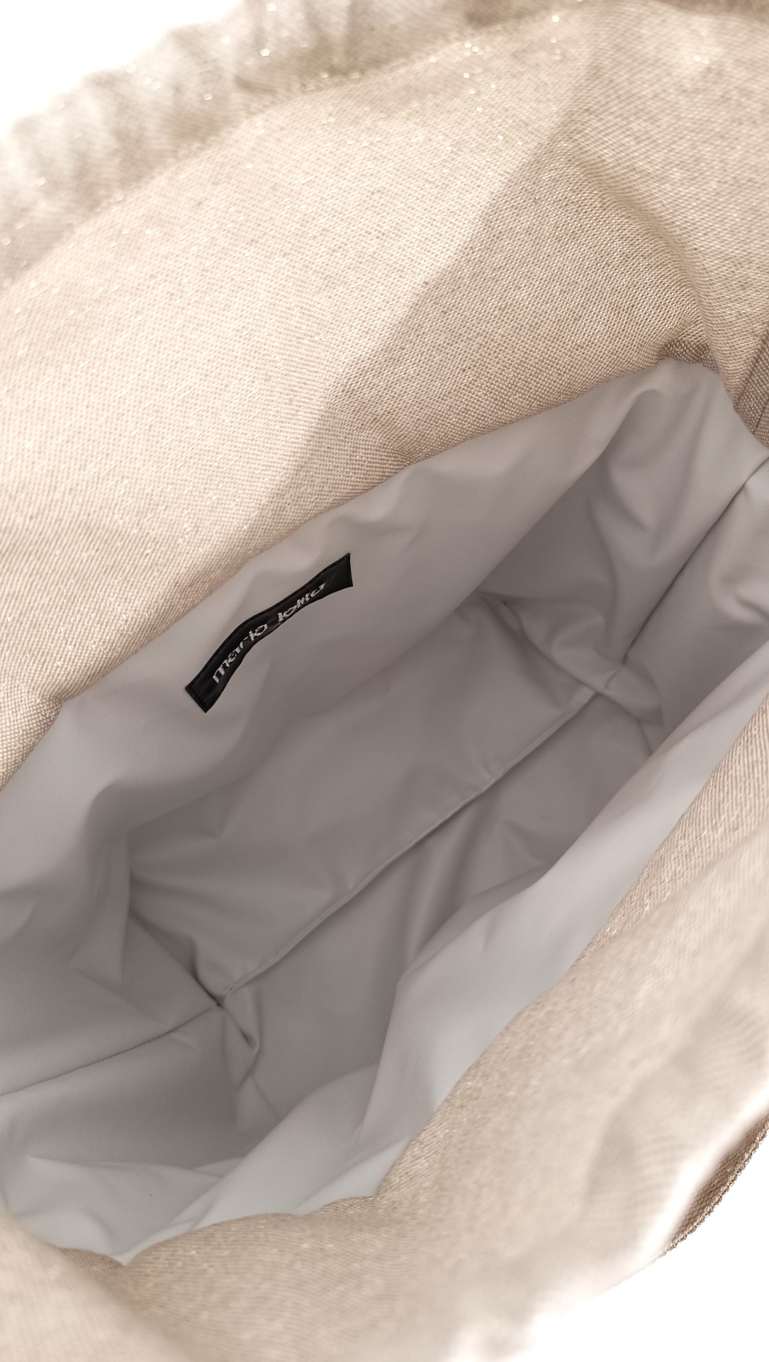 LANCHEIRA TÉRMICA PRETO COM BOLAS