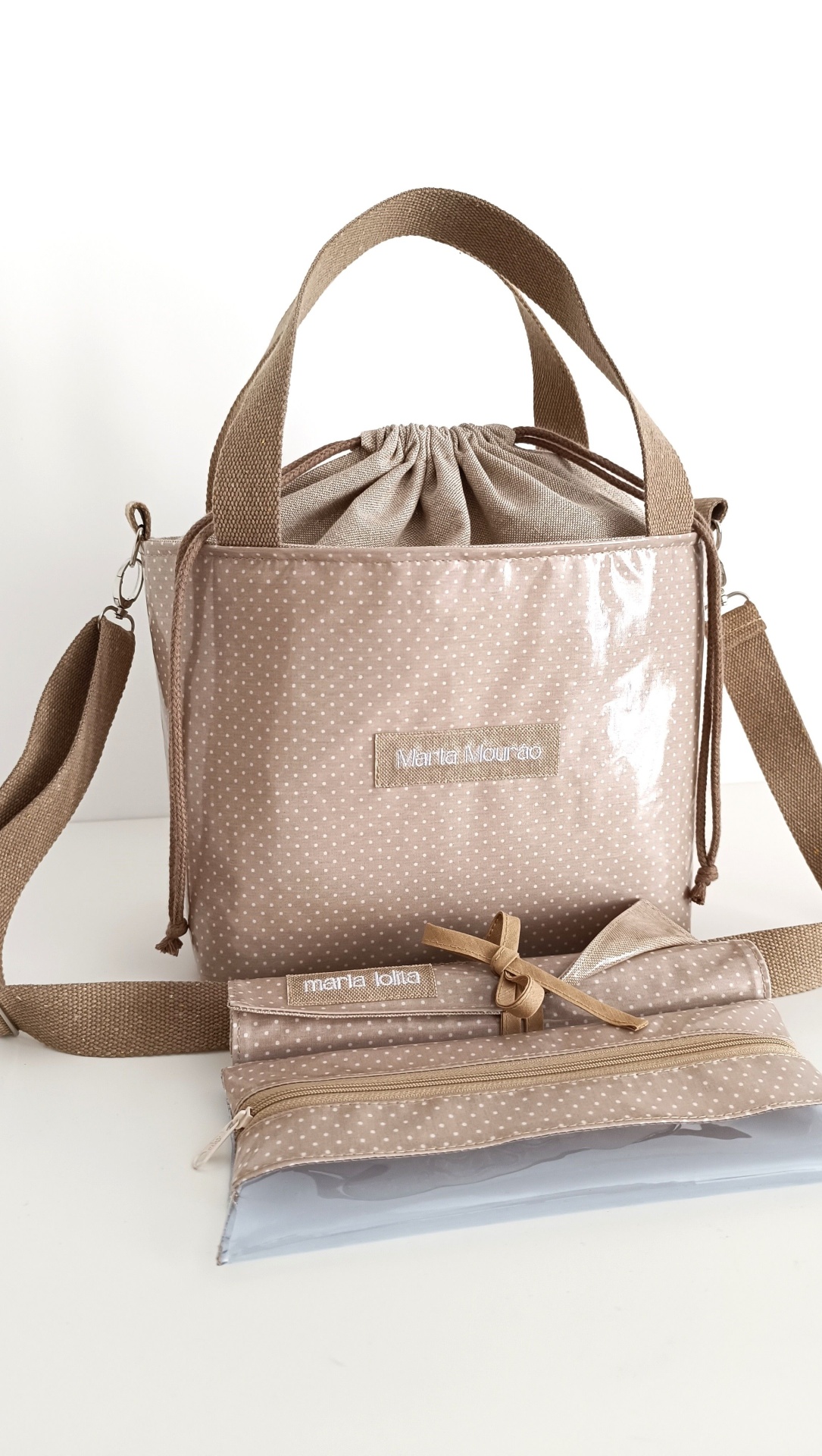 LANCHEIRA TÉRMICA BEGE COM PINTINHAS