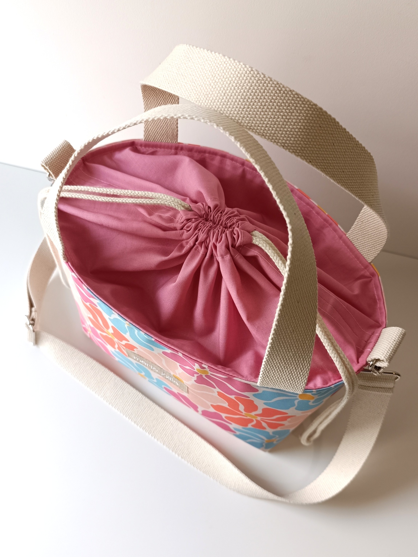 LANCHEIRA TÉRMICA FLORES COLORIDAS