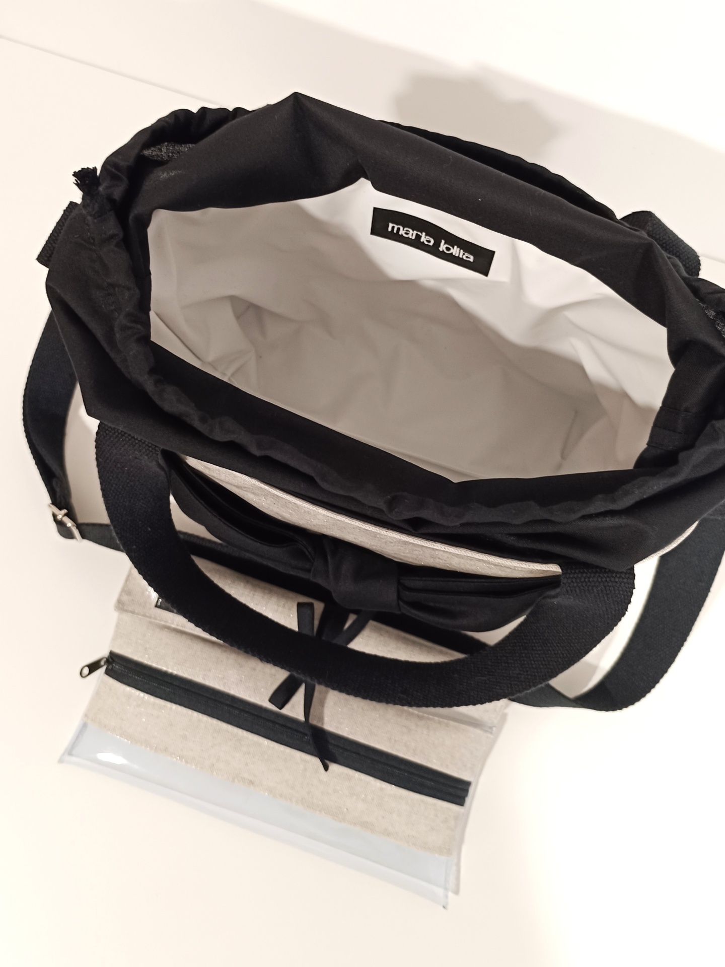 Lancheira térmica linho cinza com brilhos prateados e algodão preto + alças preto