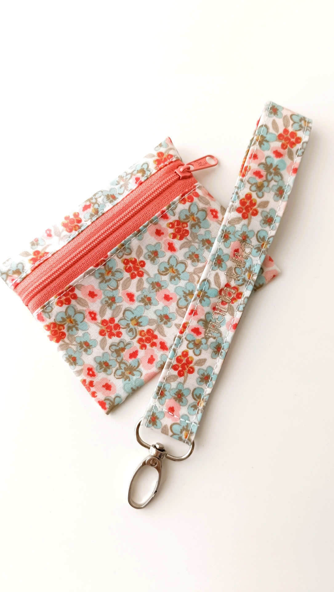 Porta chaves e Carteirinha