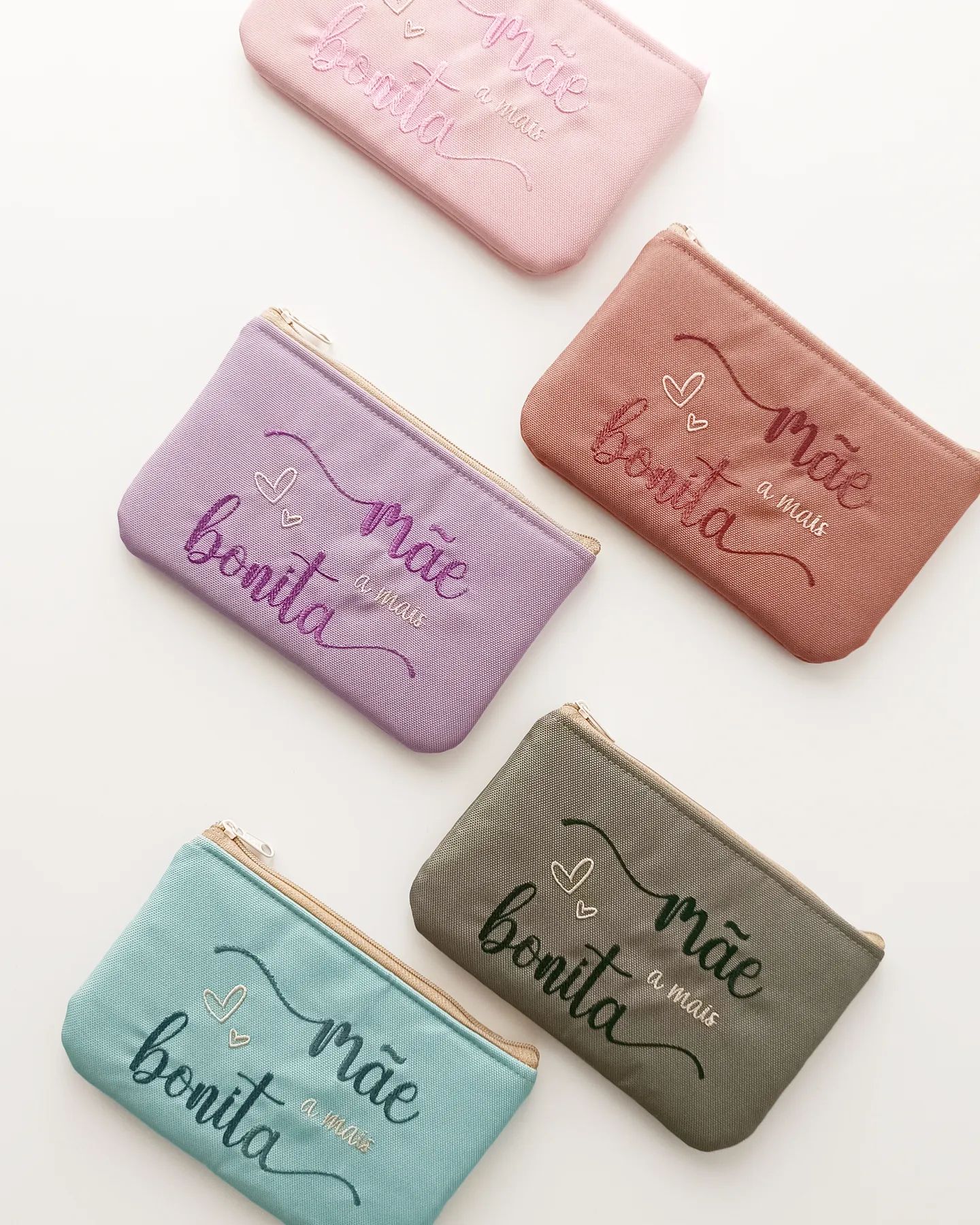 Nécessaire com bordado - Mãe