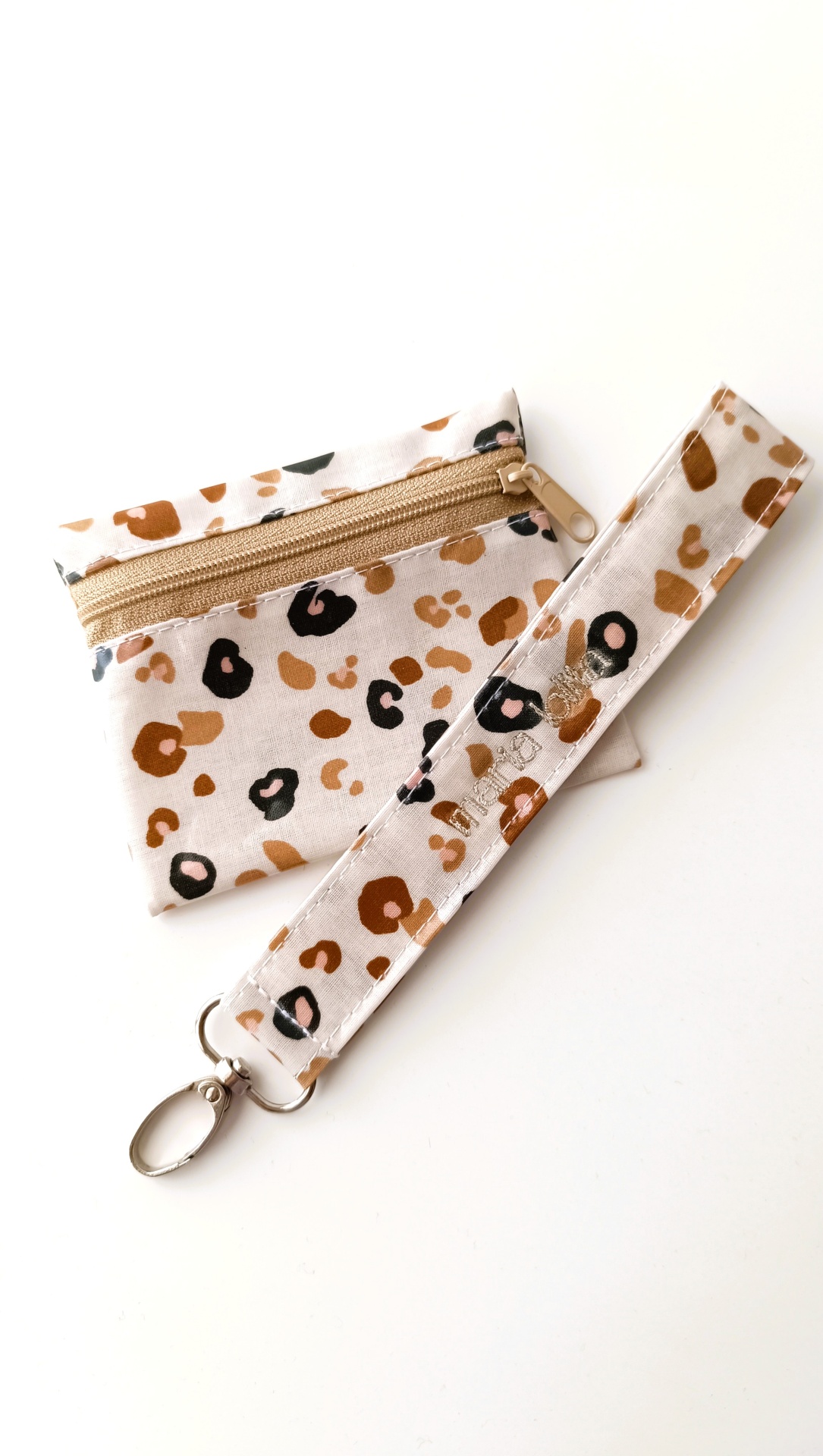 Porta chaves e Carteirinha