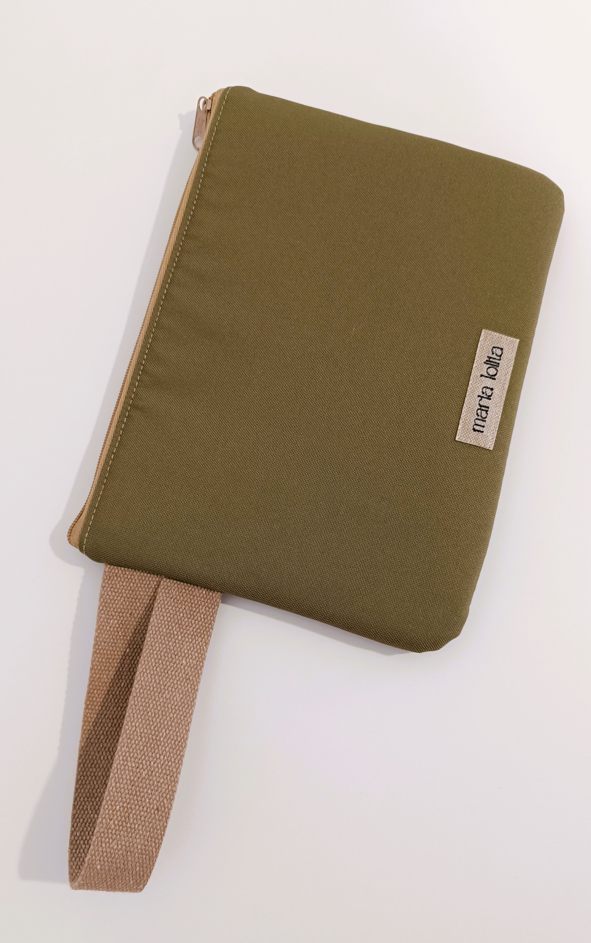 Nécessaire com bordado "Mom Pet"