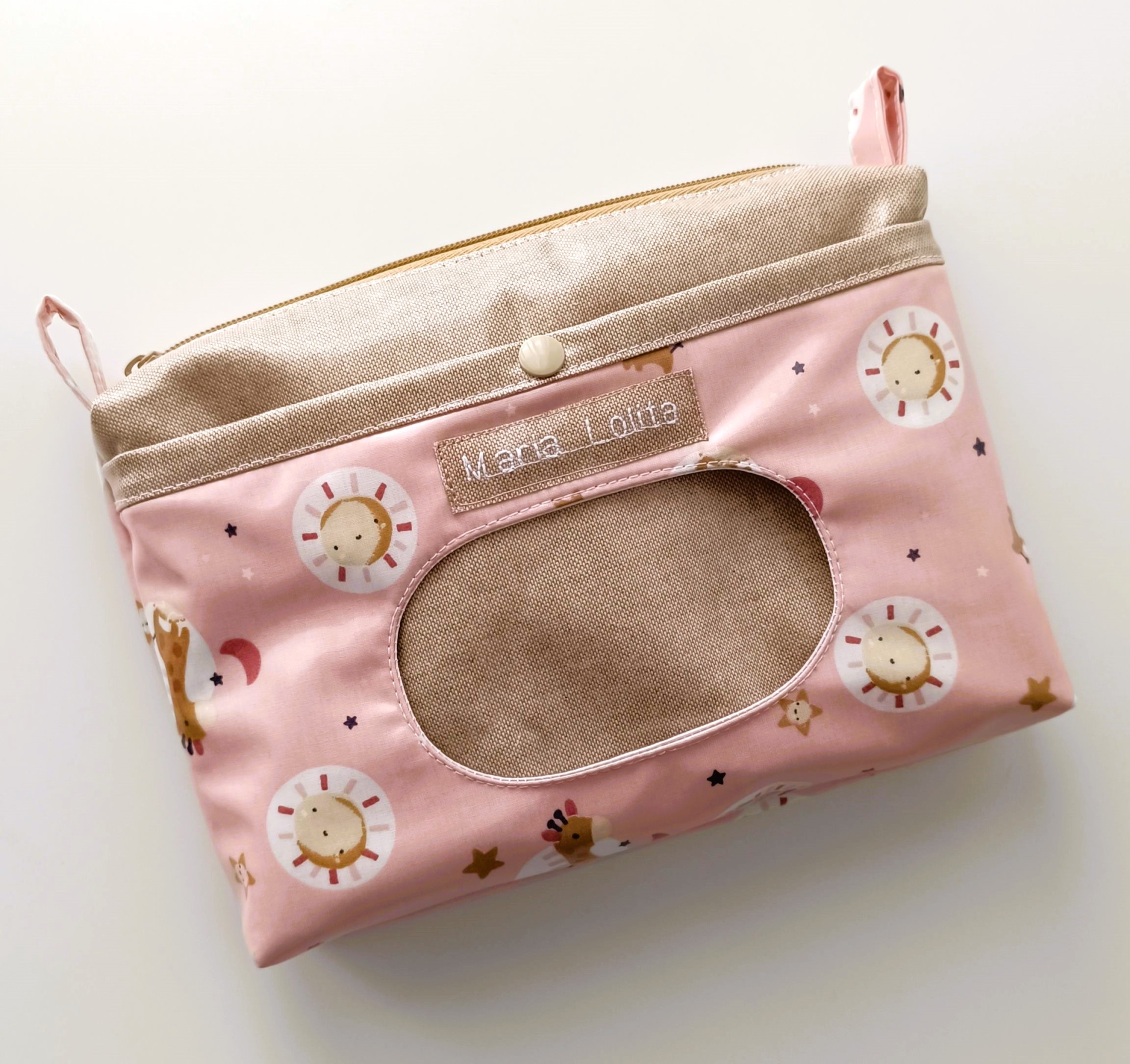 NÉCESSAIRE COM SEPARADOR TOALHITAS