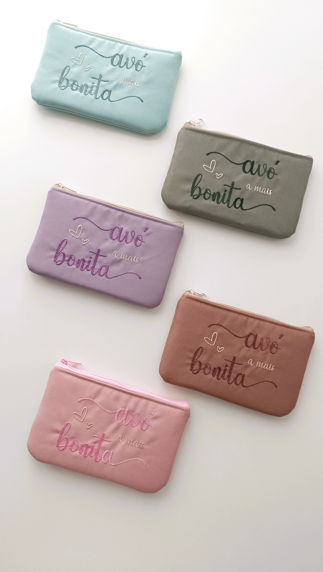 Nécessaire com bordado - Avó