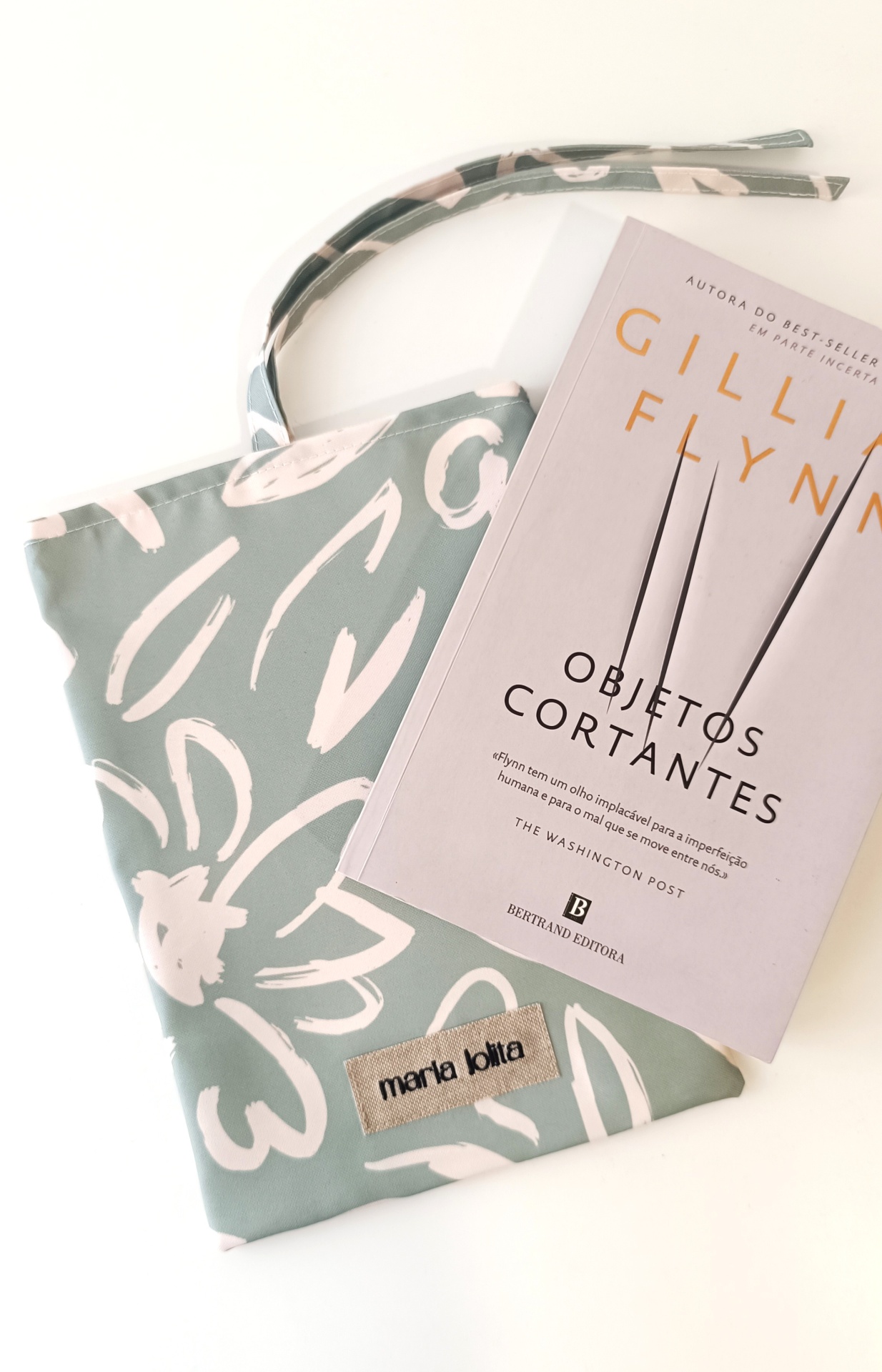 CAPA LIVRO FLORES VERDE SAGE