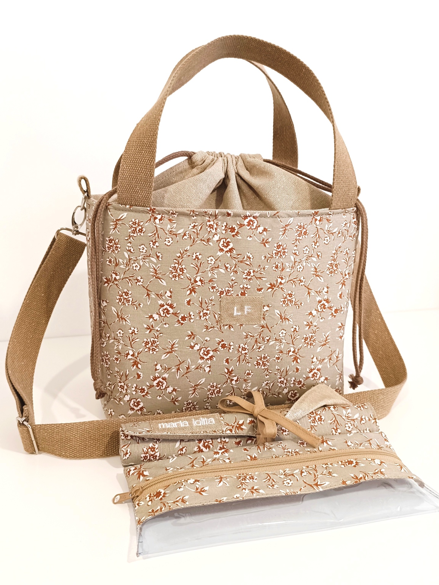Lancheira térmica verde seco com flores e linho bege + alças bege escuro