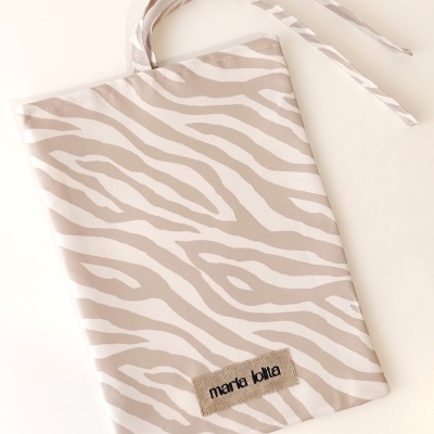 CAPA PARA LIVRO ZEBRA BEGE