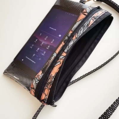 Bolsa de telemóvel - fecho lateral