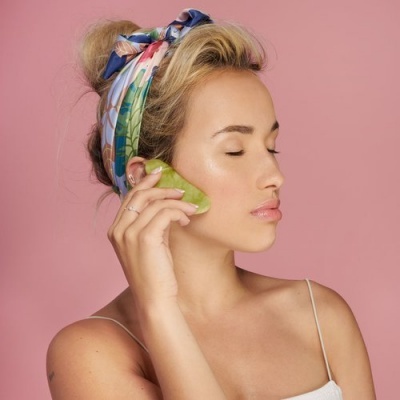 Cristian Lay | Gua Sha de Jade para Massagem Facial