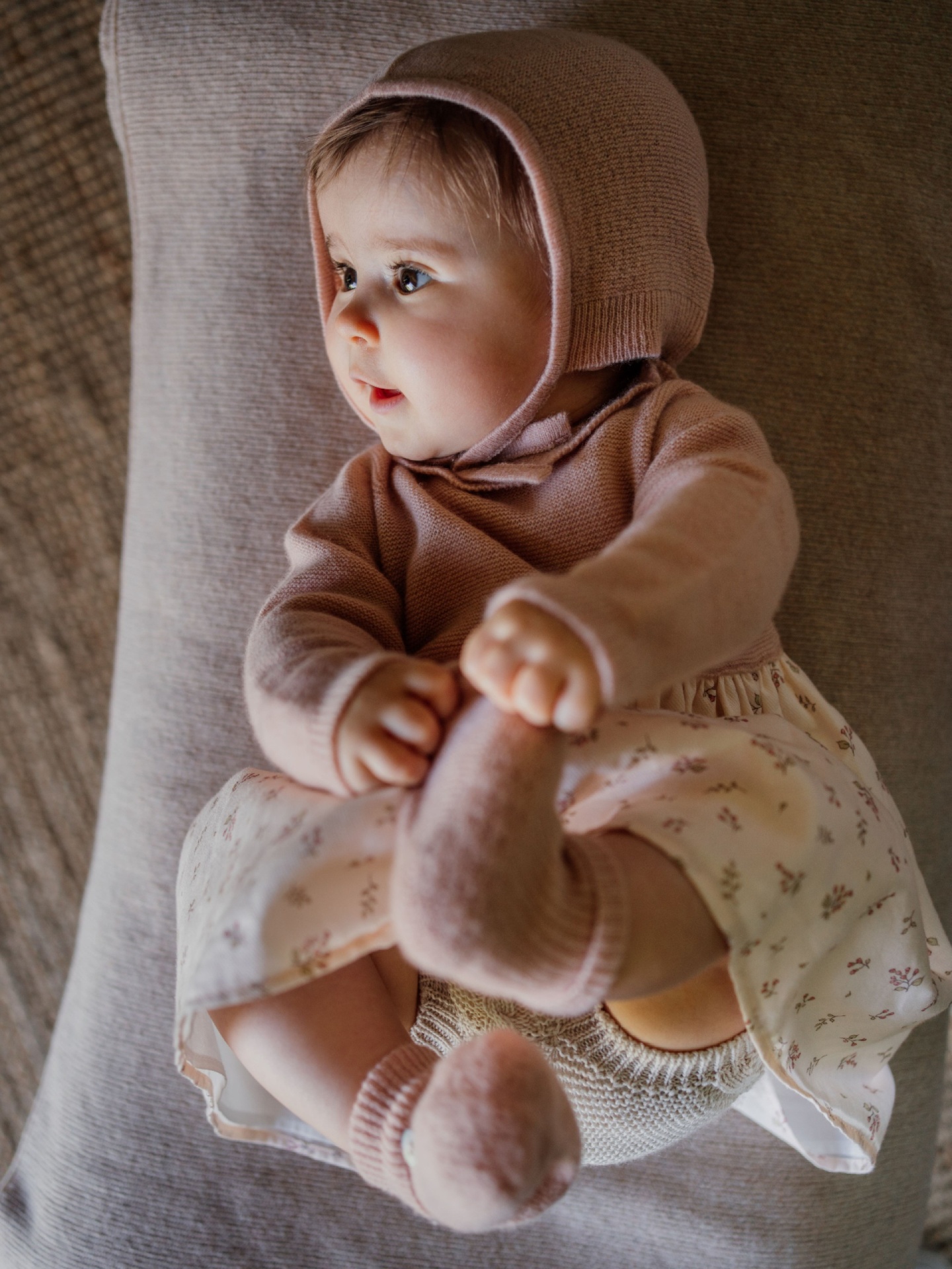 Vestido manga comprida com tecido florido