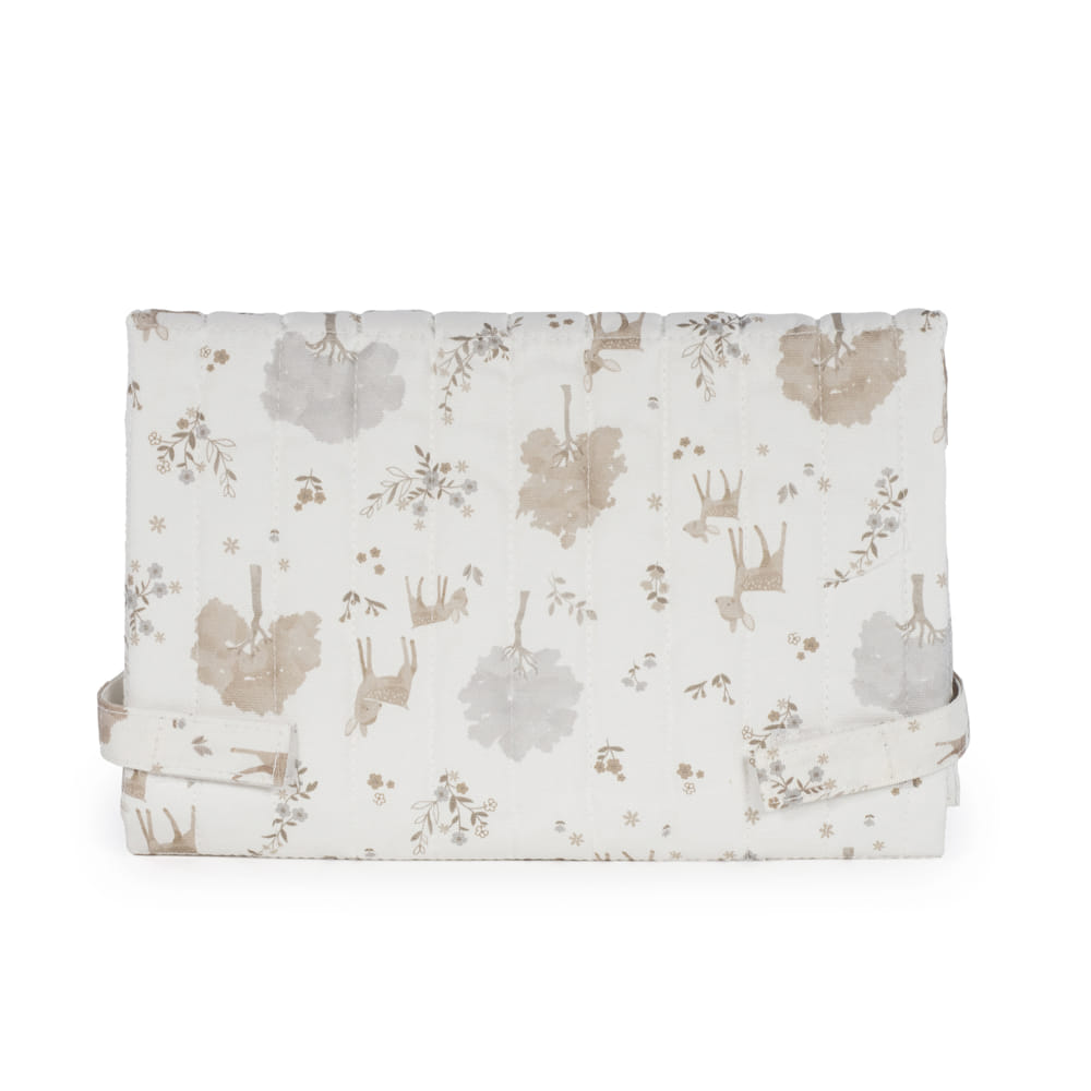 Pasito a Pasito Muda Fraldas Nara