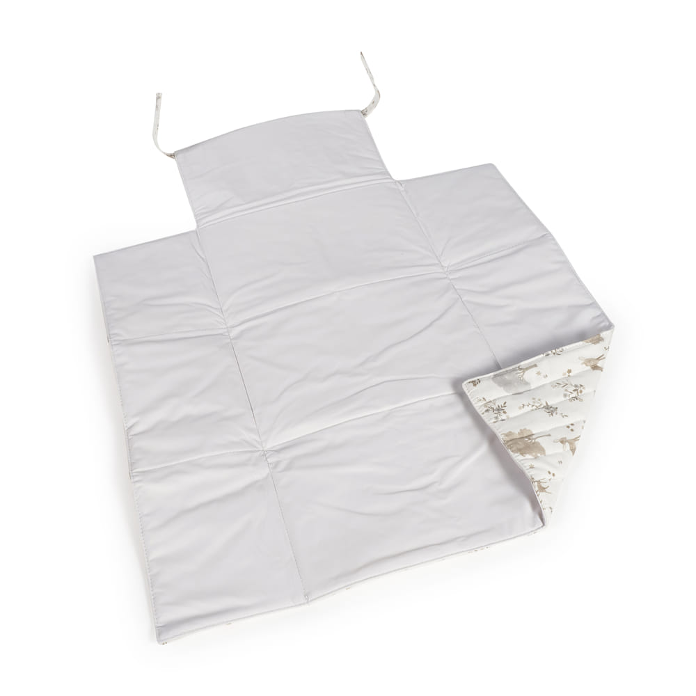 Pasito a Pasito Muda Fraldas Nara